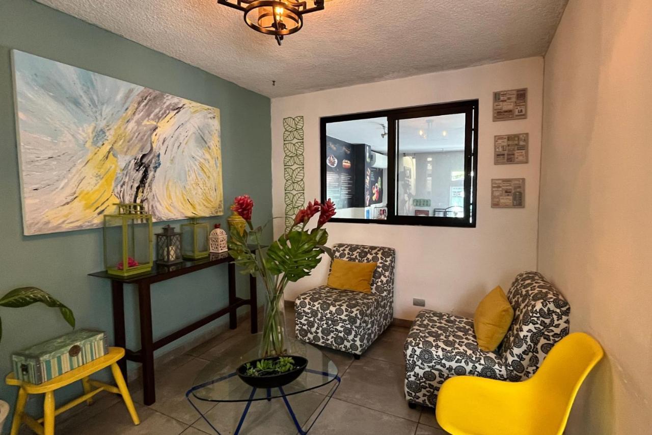 Hotel Boutique Valverde Santa Elena San Salvador Eksteriør billede